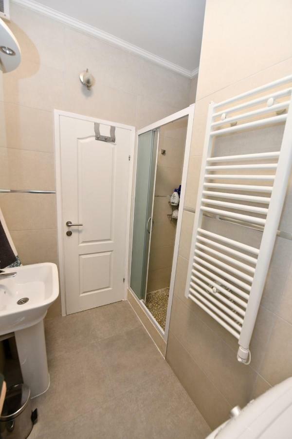 Apartment Cecilija Sinj Eksteriør bilde
